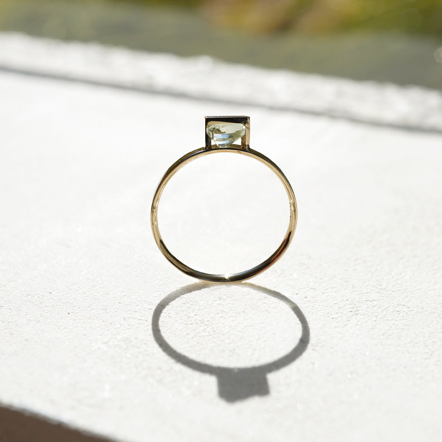 BAND RING MINT GARNET#3746