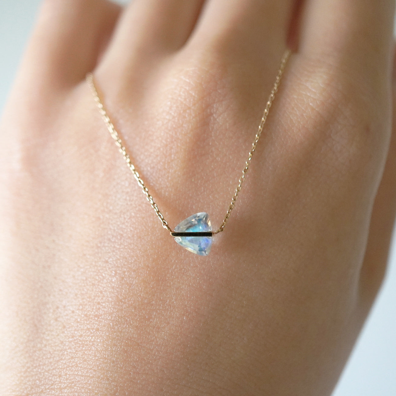 BAND NECKLACE MOONSTONE #3610