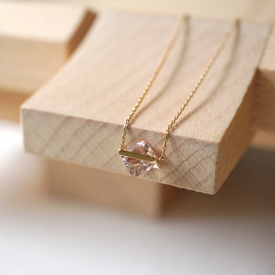 BAND NECKLACE MORGANITE #3797