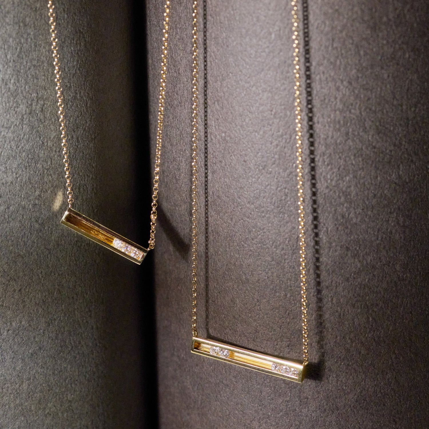 MOVING NECKLACE S