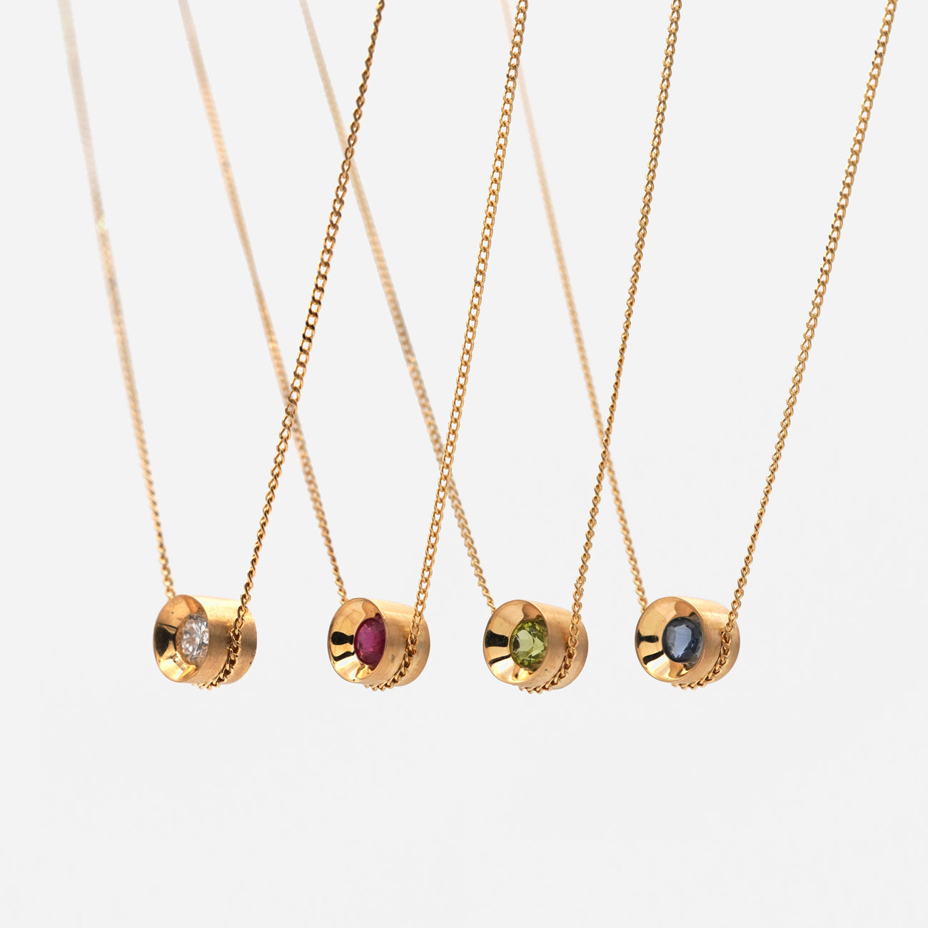 SPOT NECKLACE