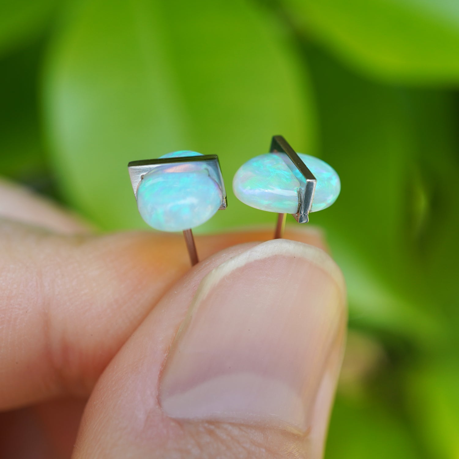 BAND EARRING OPAL #4218