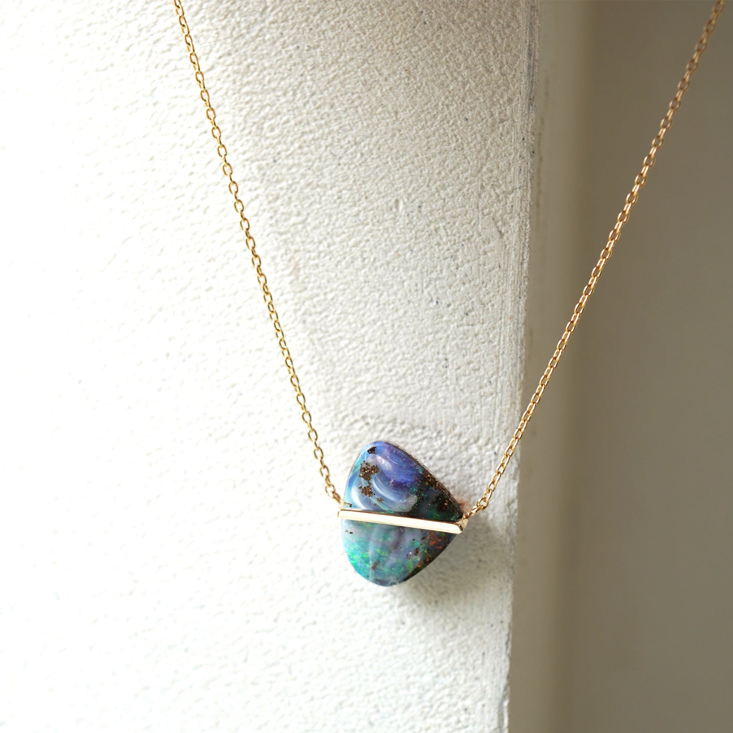 BAND NECKLACE BOULDER OPAL #3213