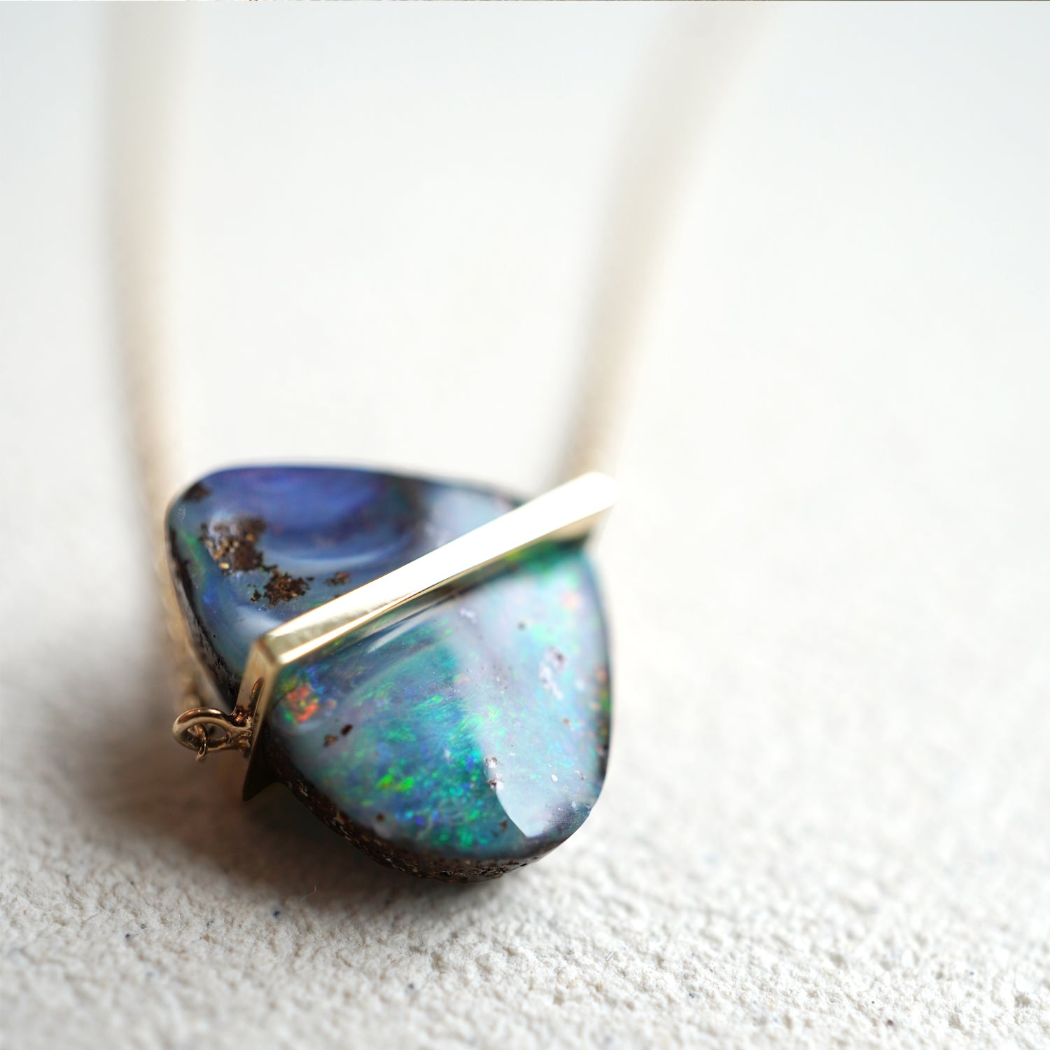 BAND NECKLACE BOULDER OPAL #3213