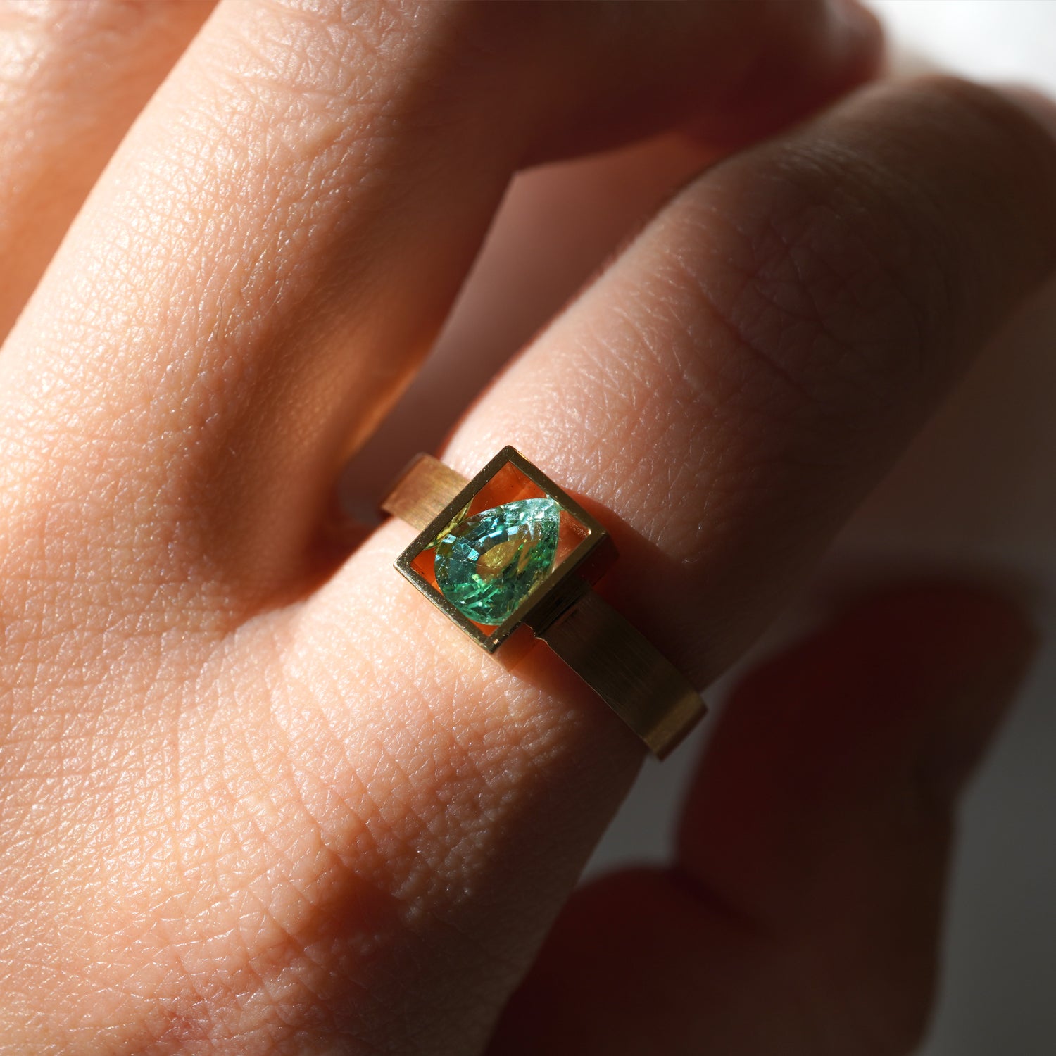 POSITION RING PARAIBA TOURMALINE #3739