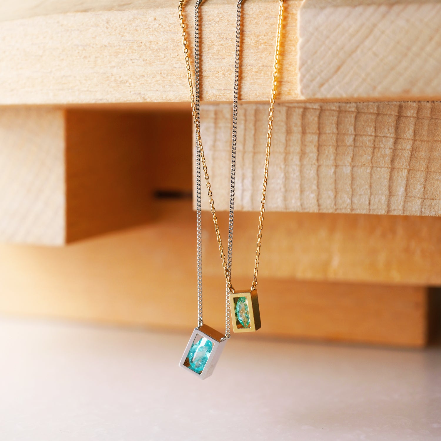 POSITION NECKLACE PARAIBA TOURMALINE0.12ct #4056