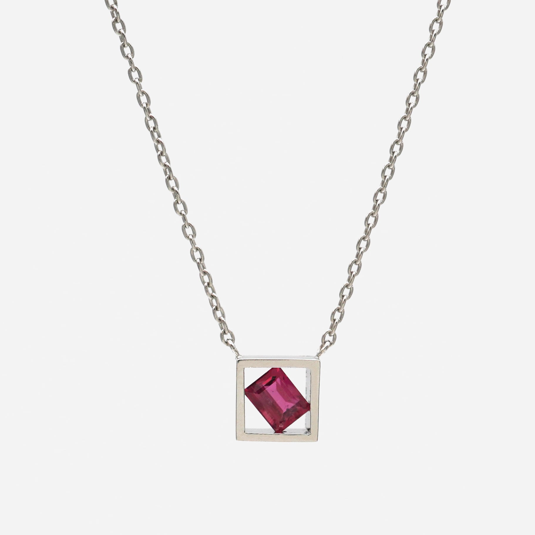 POSITION NECKLACE RUBY #3740