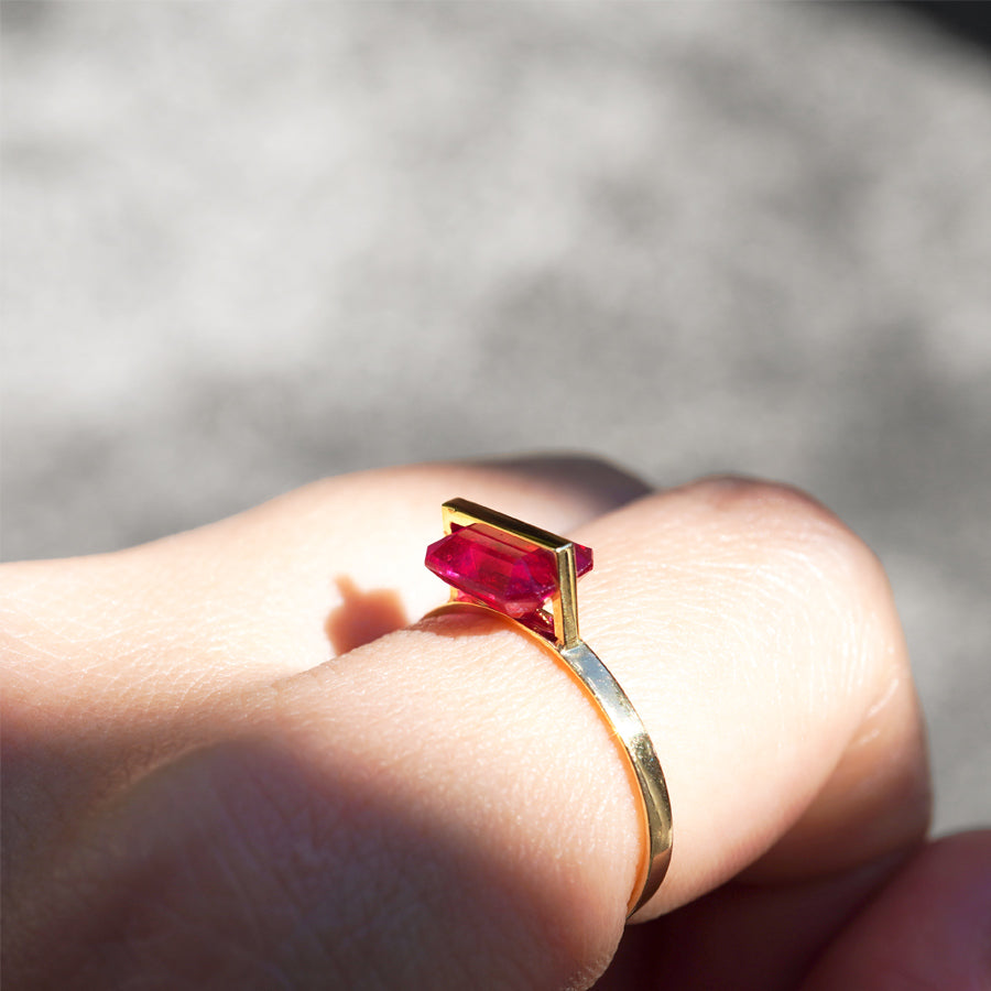 BAND RING RUBY #2931