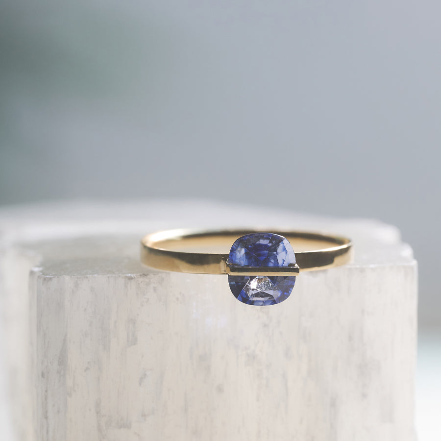 BAND RING SAPPHIRE #3910