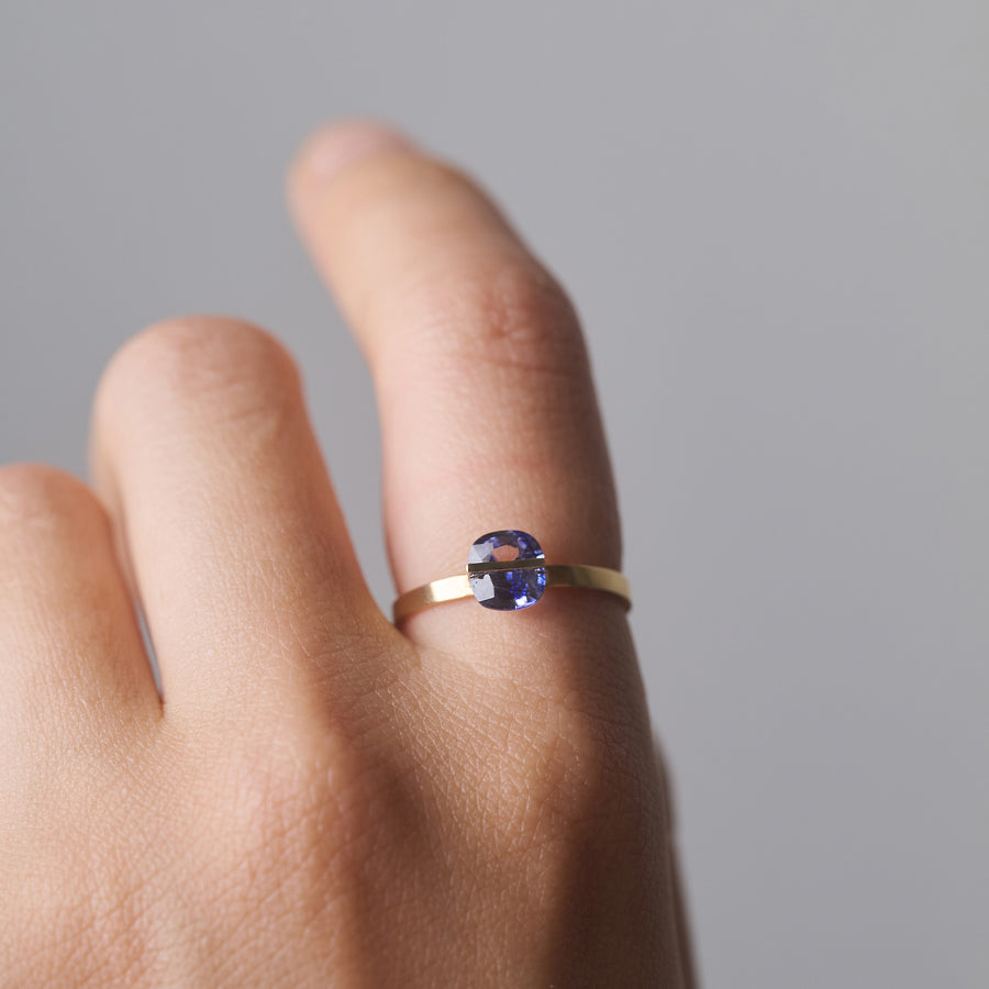 BAND RING SAPPHIRE #3910