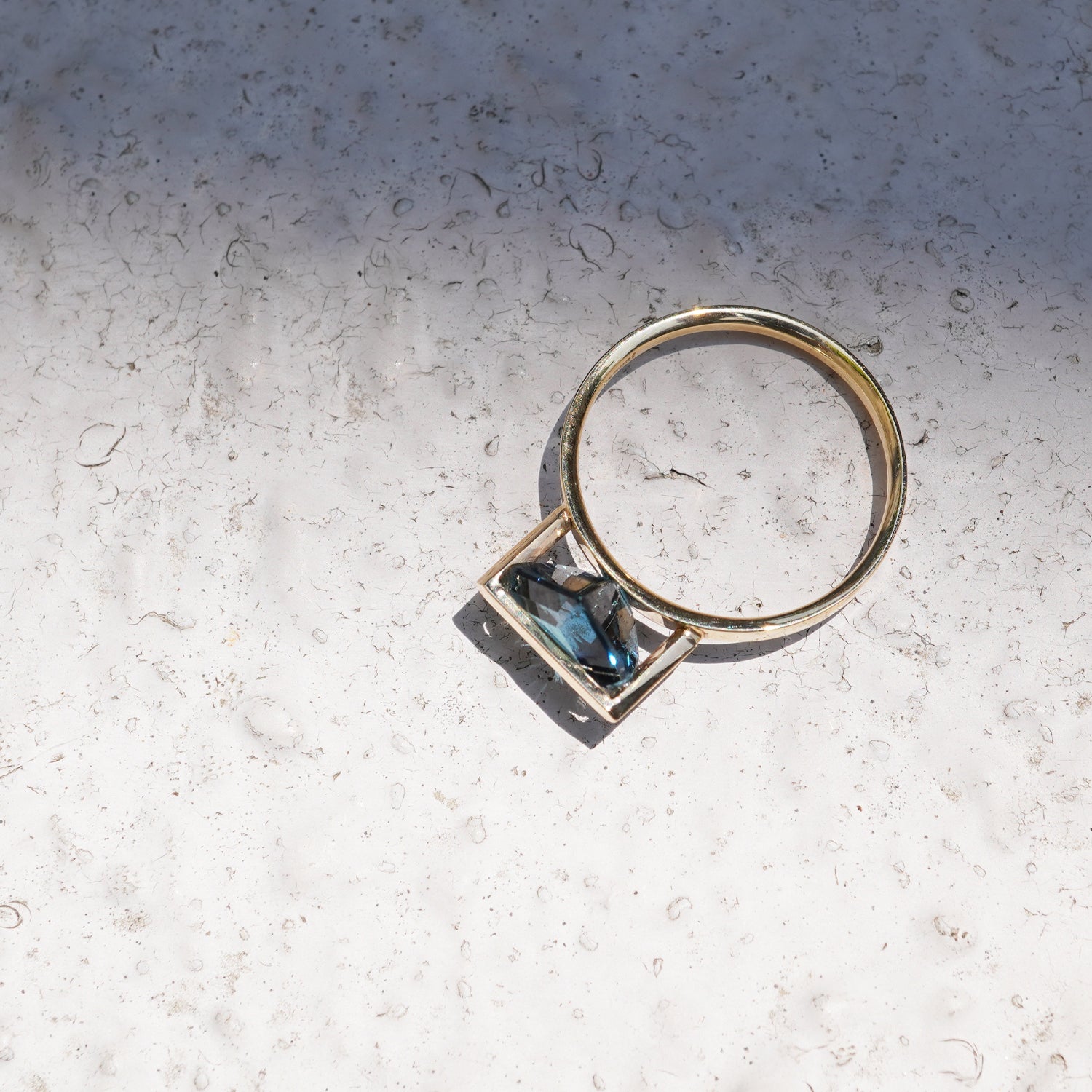 BAND RING SAPPHIRE #4183