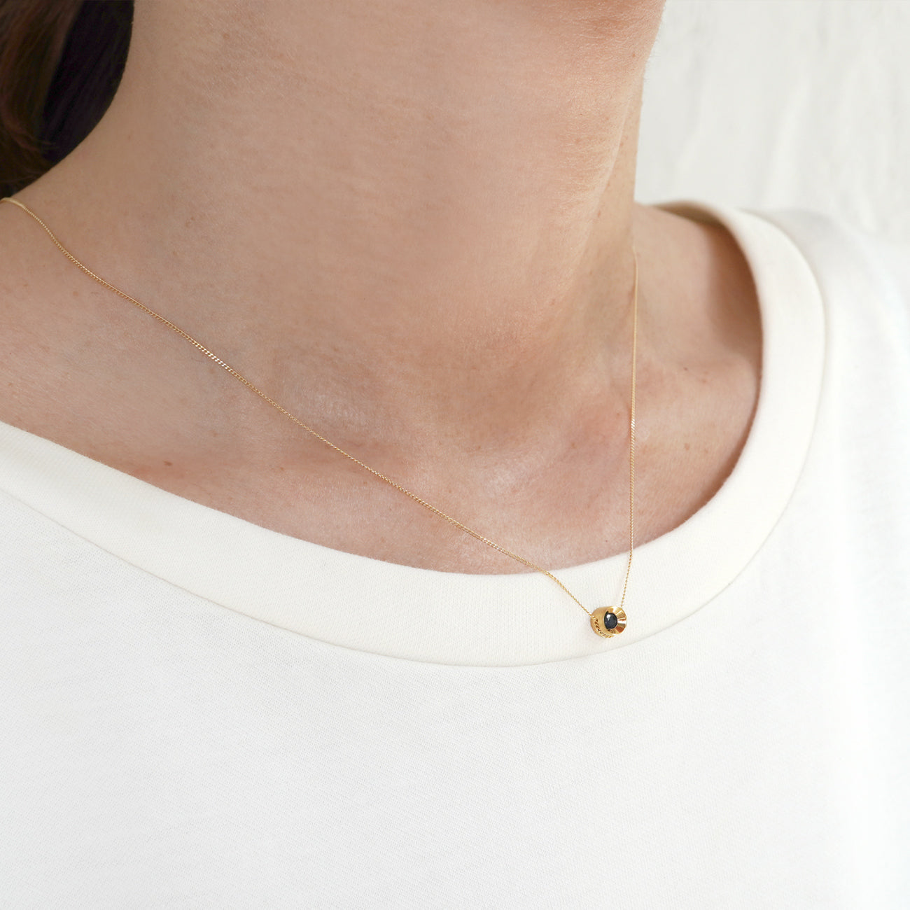 SPOT NECKLACE