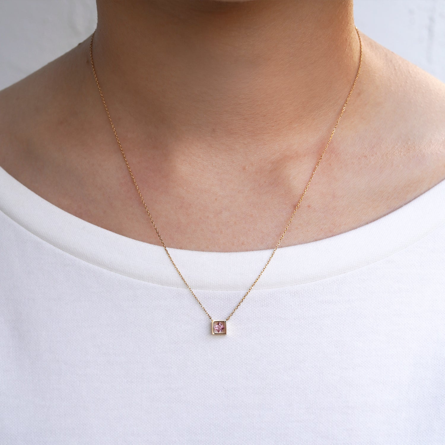 POSITION NECKLACE PADPARADSCHA SAPPHIRE #3742