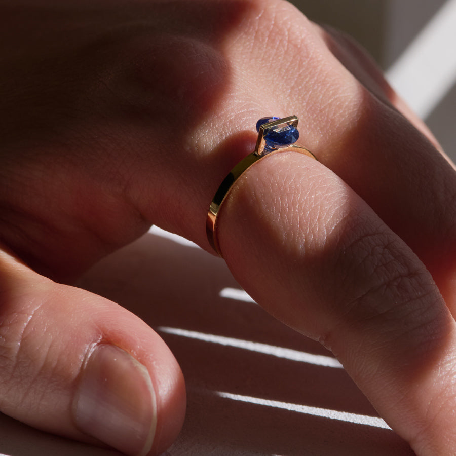 BAND RING SAPPHIRE #4083