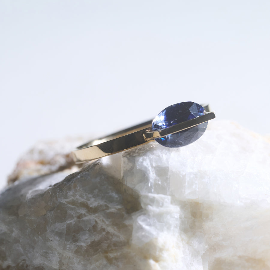 BAND RING SAPPHIRE #3931