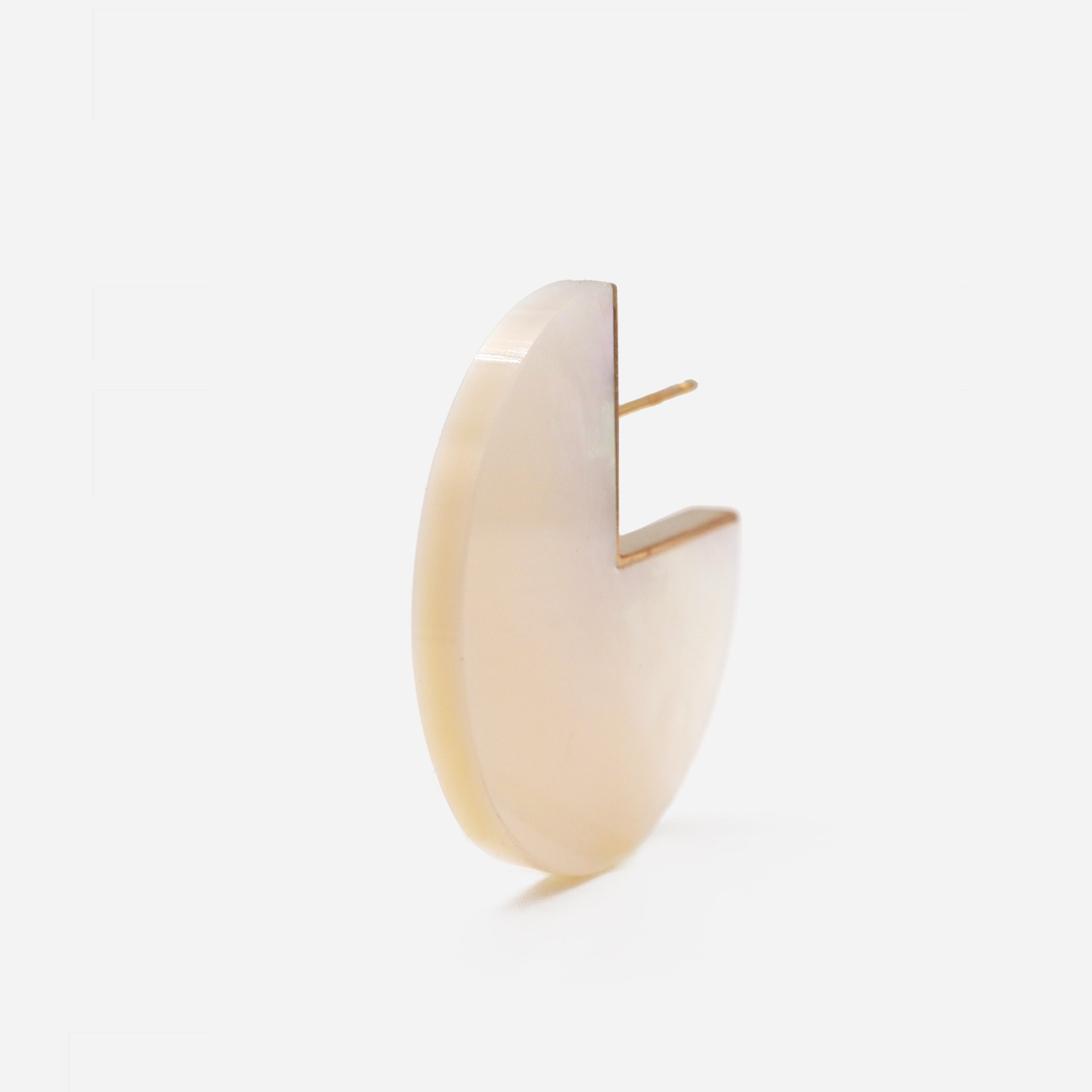 SLICE EARRING SINGLE 白蝶貝 #3139