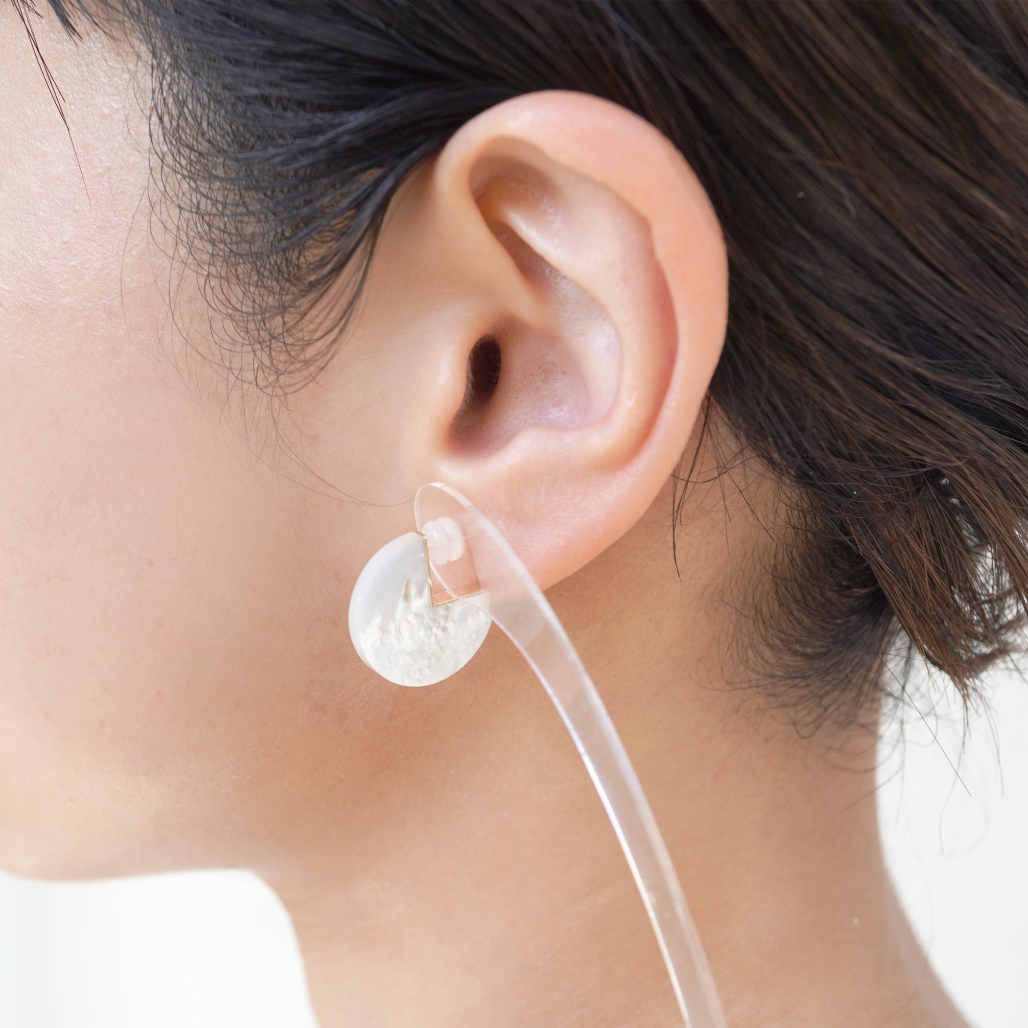 SLICE MINI EARRING SINGLE 白蝶貝#3636