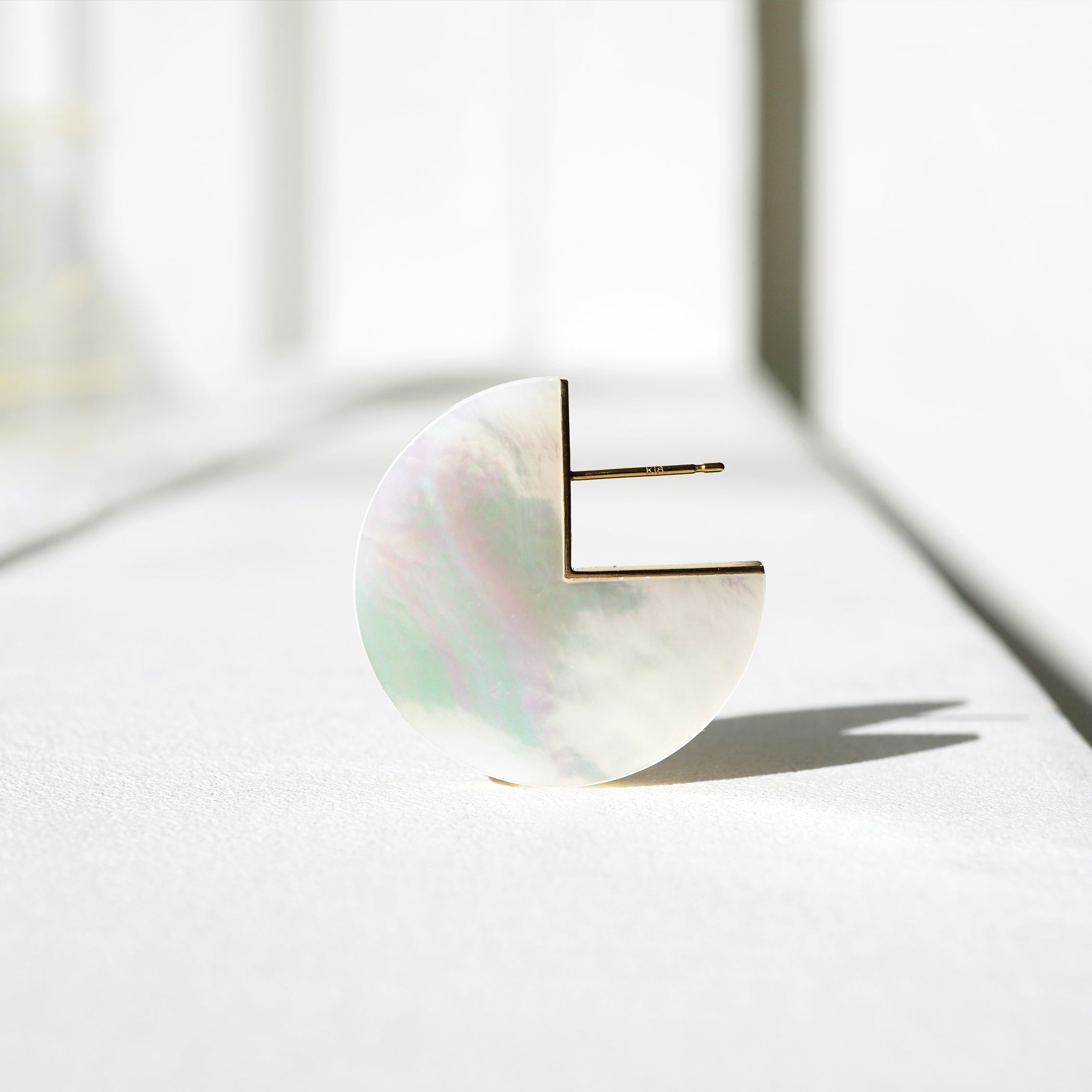 SLICE EARRING SINGLE 白蝶貝 #3139