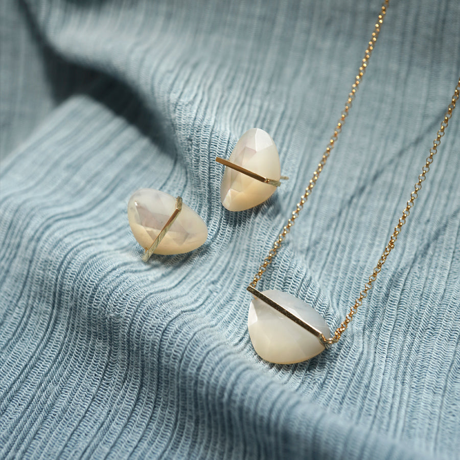 BAND NECKLACE MOTHER OF PEARL #3864