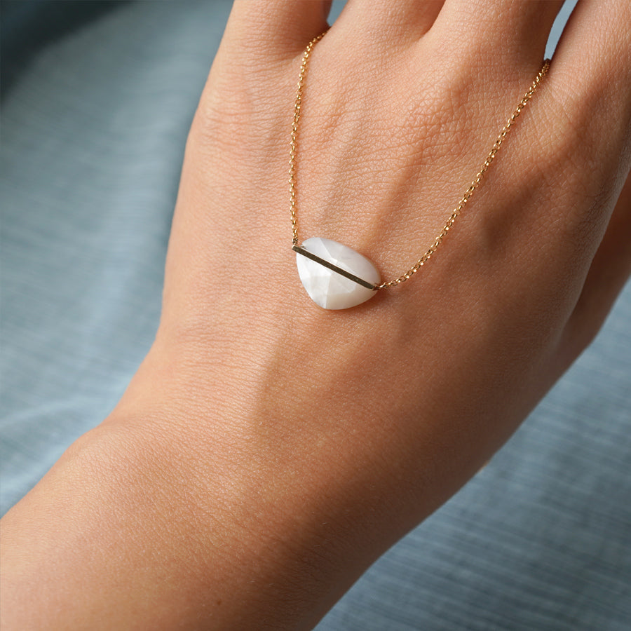 BAND NECKLACE MOTHER OF PEARL #3864