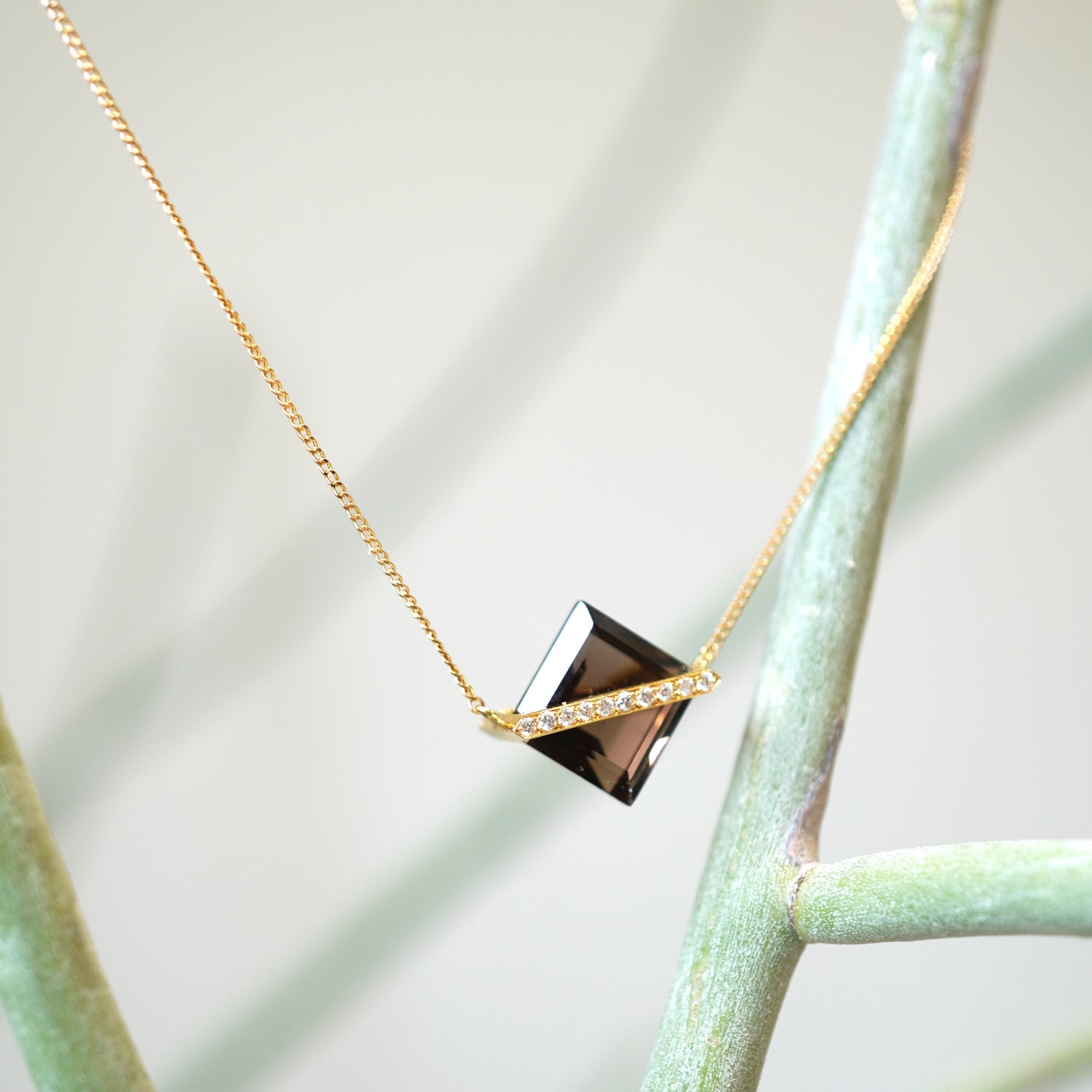 BAND NECKLACE SMOKY QUARTZ+DIAMOND #3713