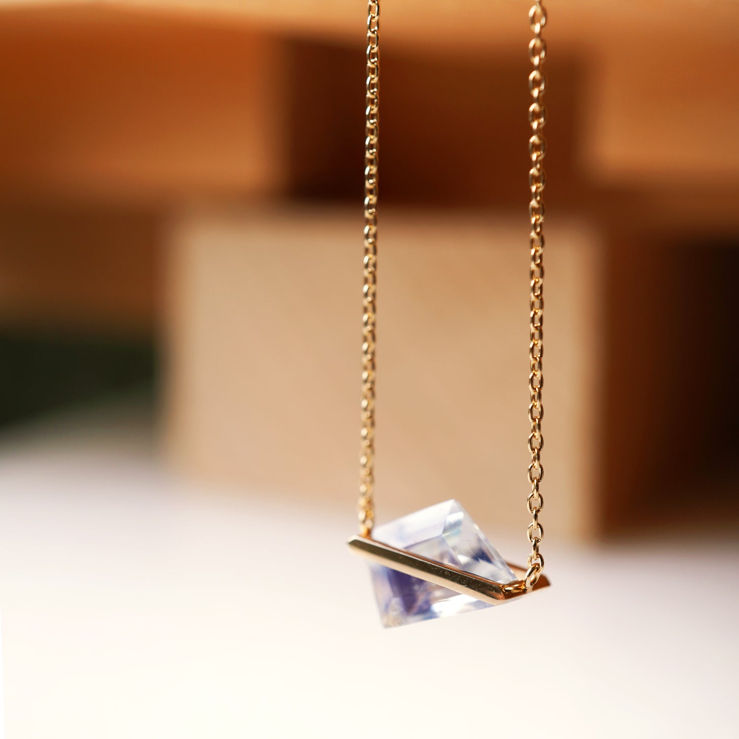 BAND NECKLACE MOONSTONE #4052