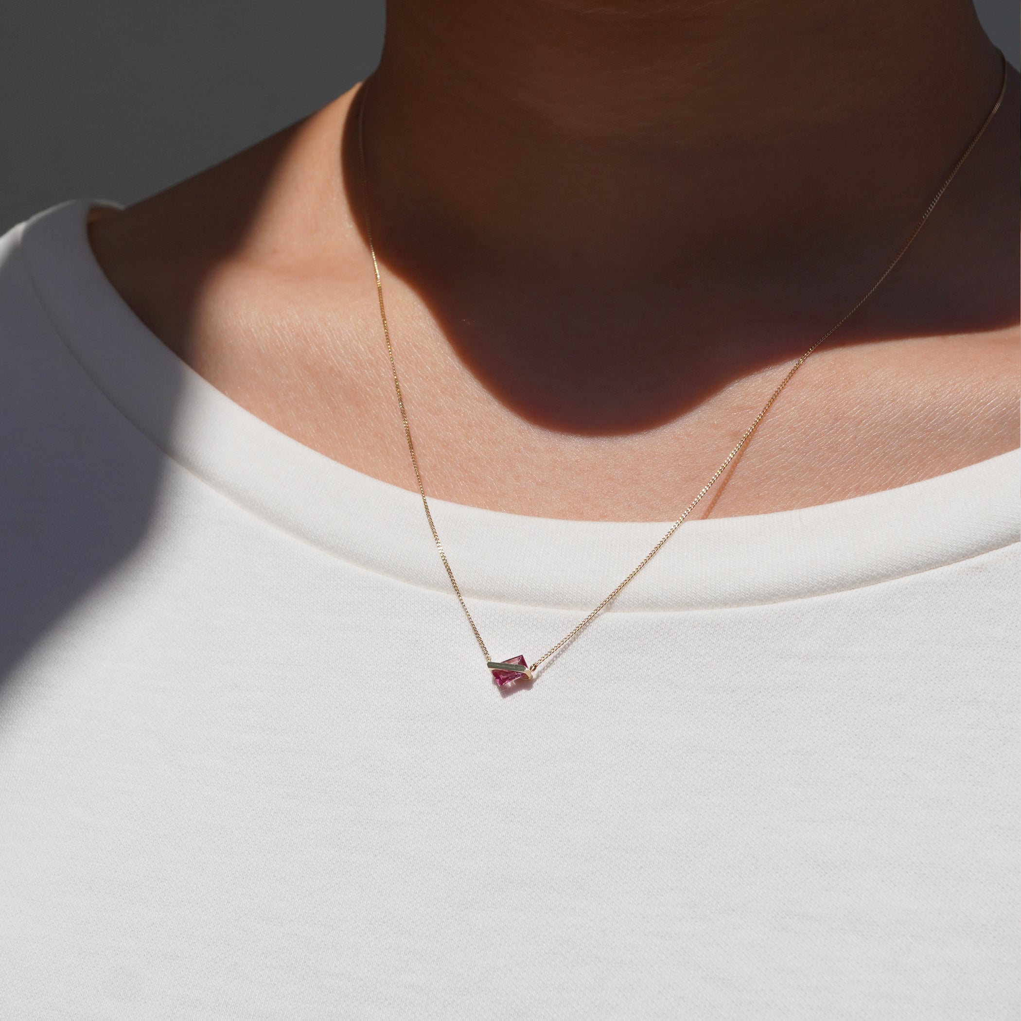 BAND NECKLACE SPINEL #3819