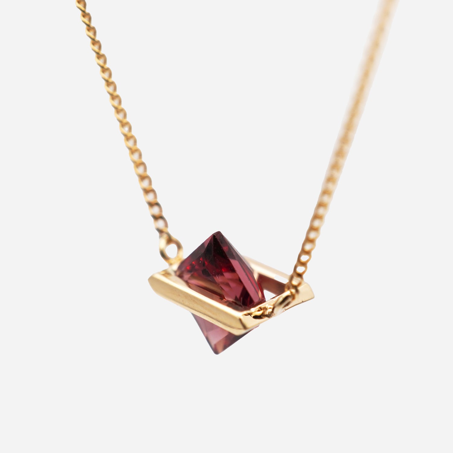 BAND NECKLACE SPINEL #3900