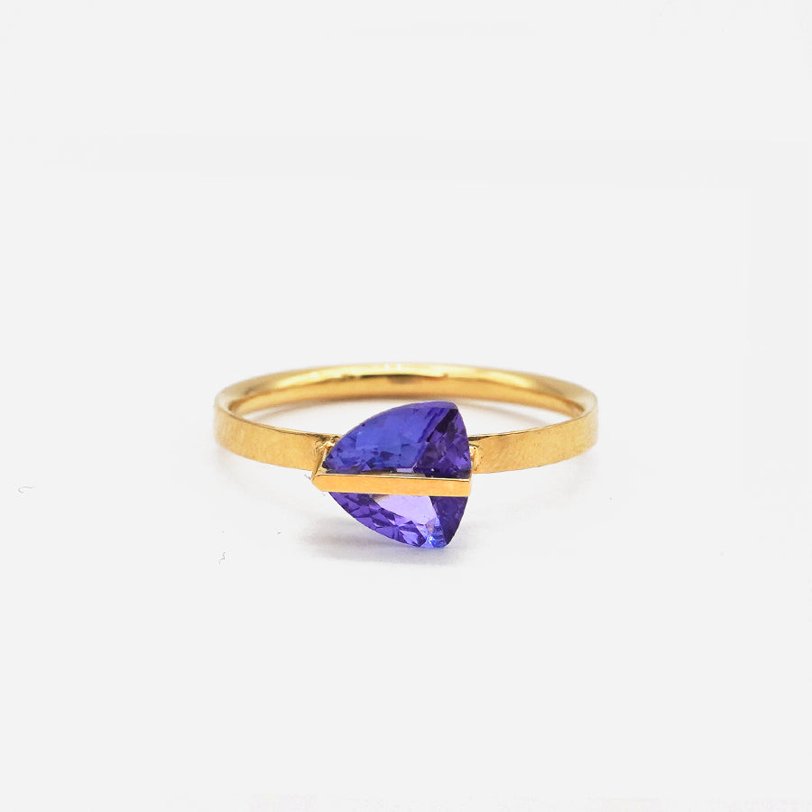 BAND RING TANZANITE#3835