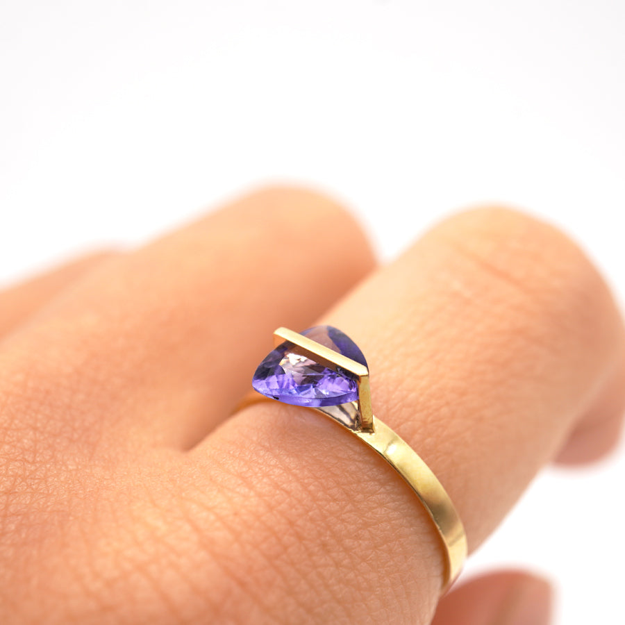 BAND RING TANZANITE#3835