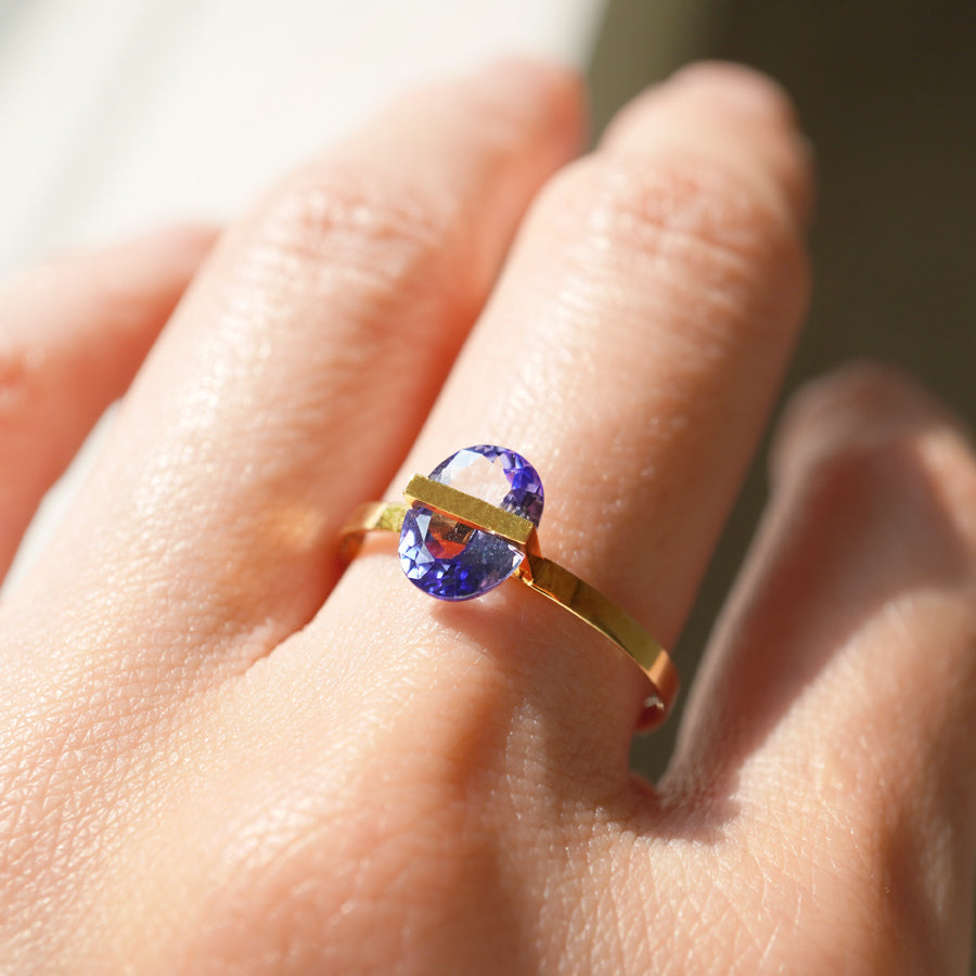 BAND RING TANZANITE #2362