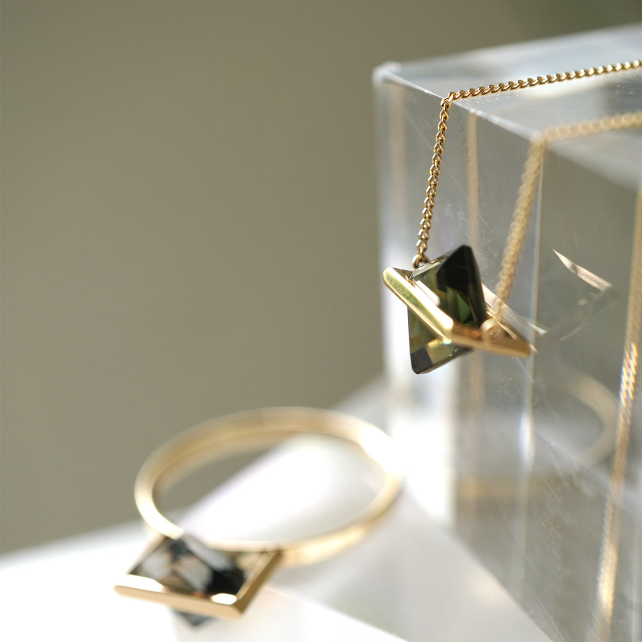 BAND NECKLACE TOURMALINE #3818