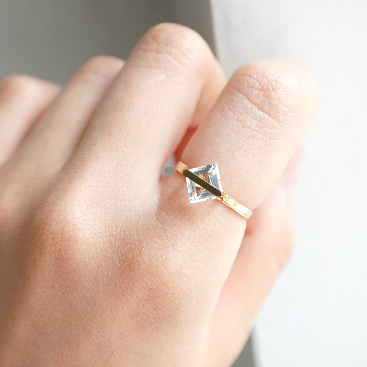 BAND RING WHITE TOPAZ #3462