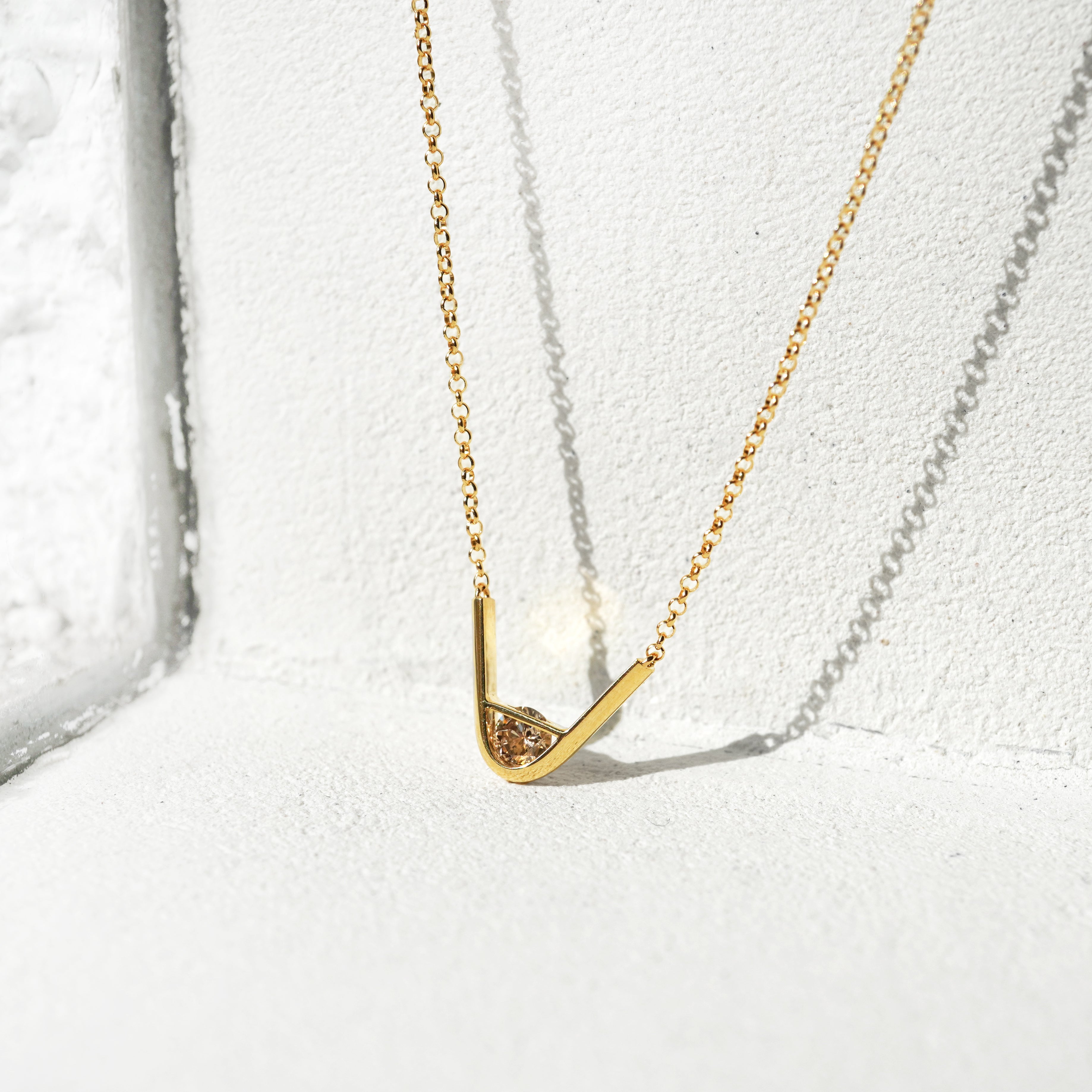 TIP NECKLACE