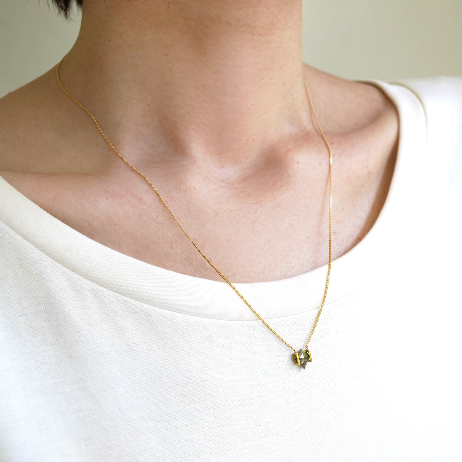 NATURAL DIAMOND NECKLACE #2829