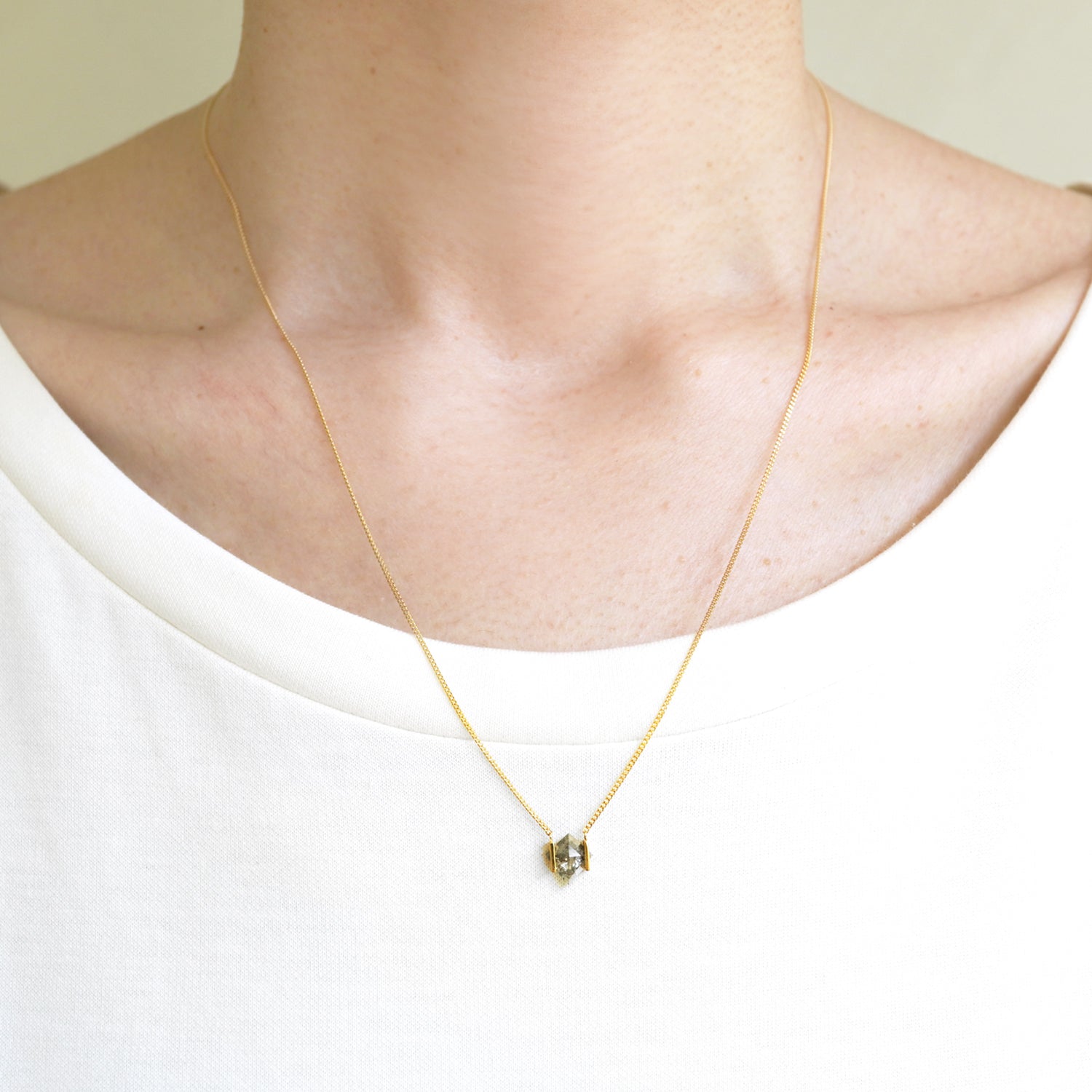 NATURAL DIAMOND NECKLACE #2829