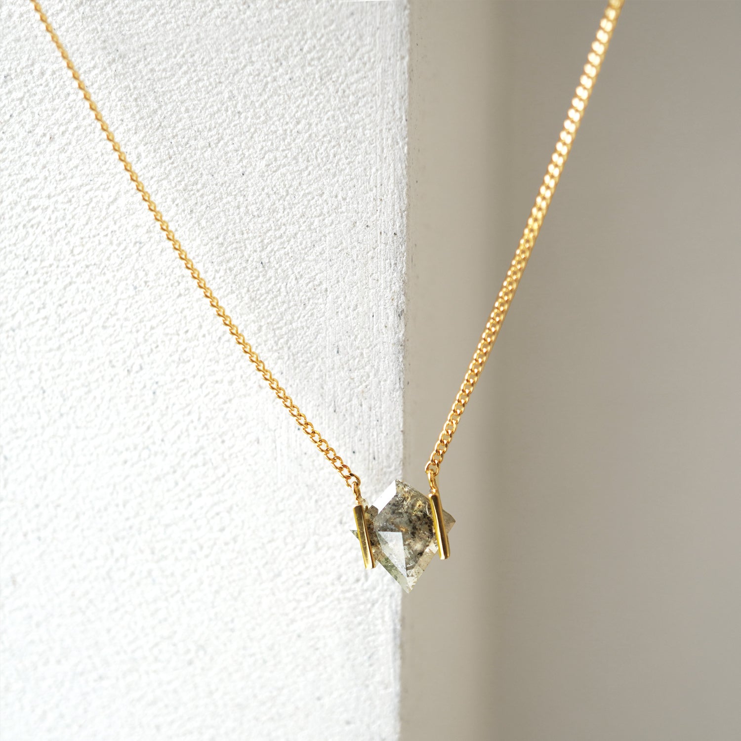 NATURAL DIAMOND NECKLACE #2829