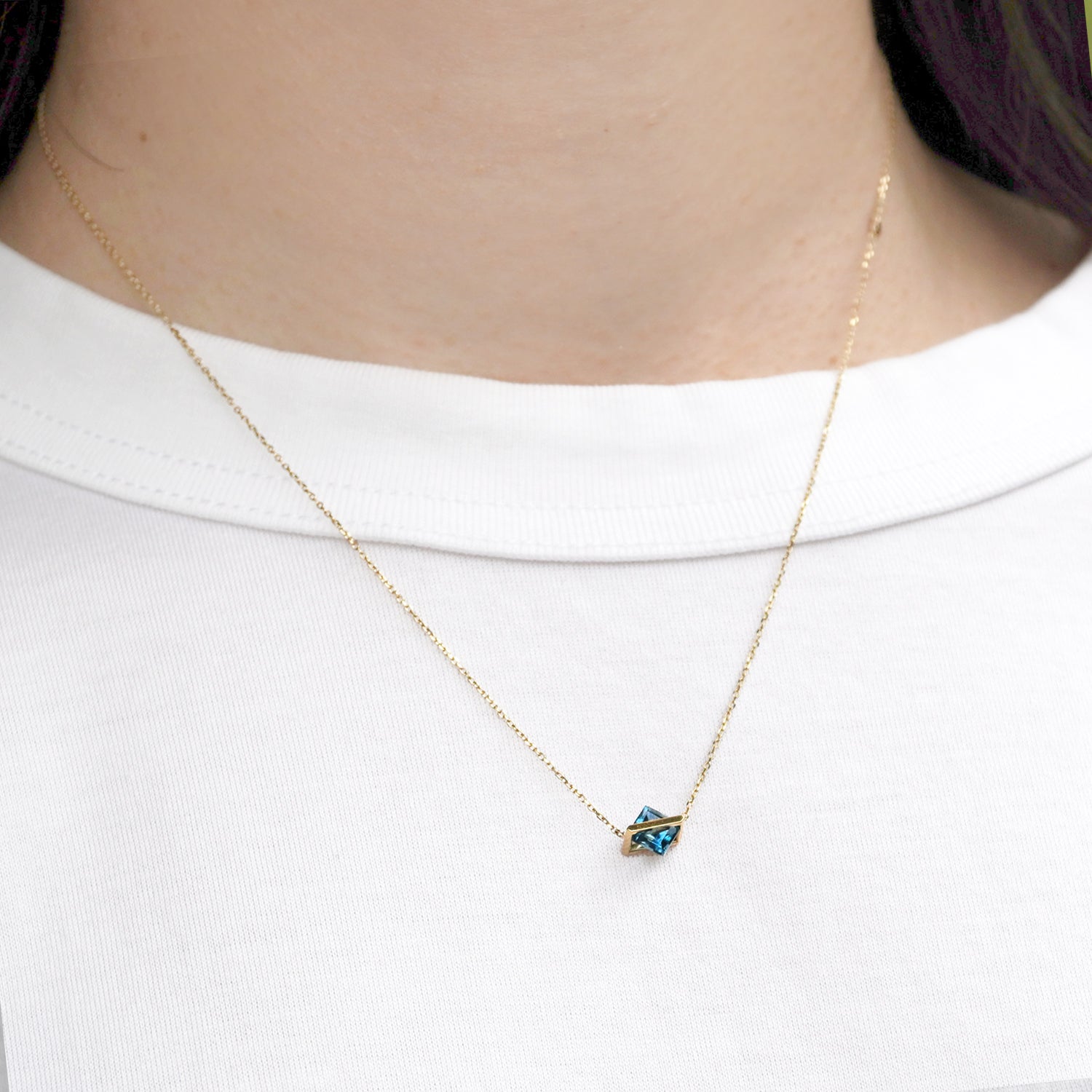 BAND NECKLACE  BLUE TOPAZ #2599