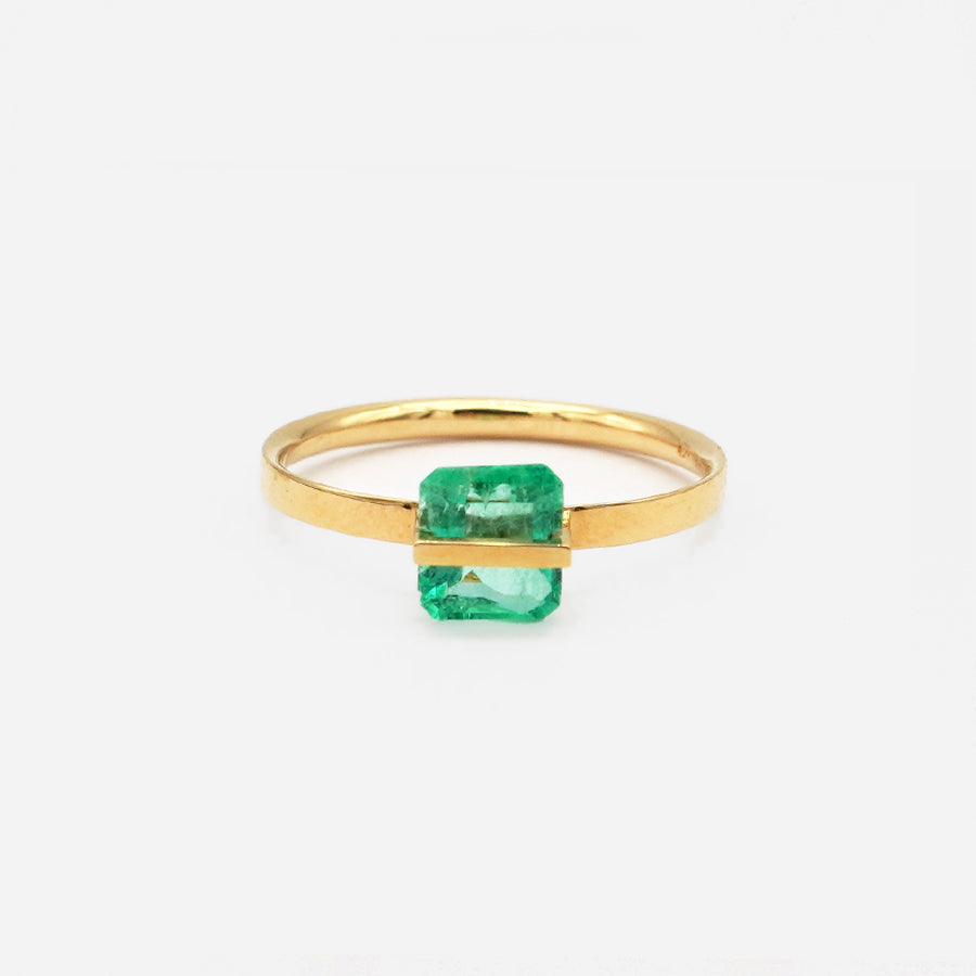 BAND RING EMERALD #2352