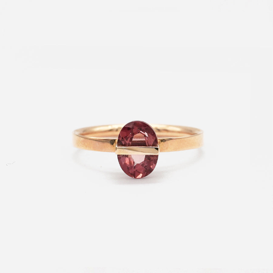 BAND RING GARNET #1775