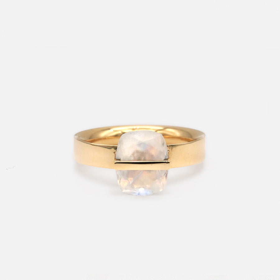 BAND RING MOONSTONE #2525