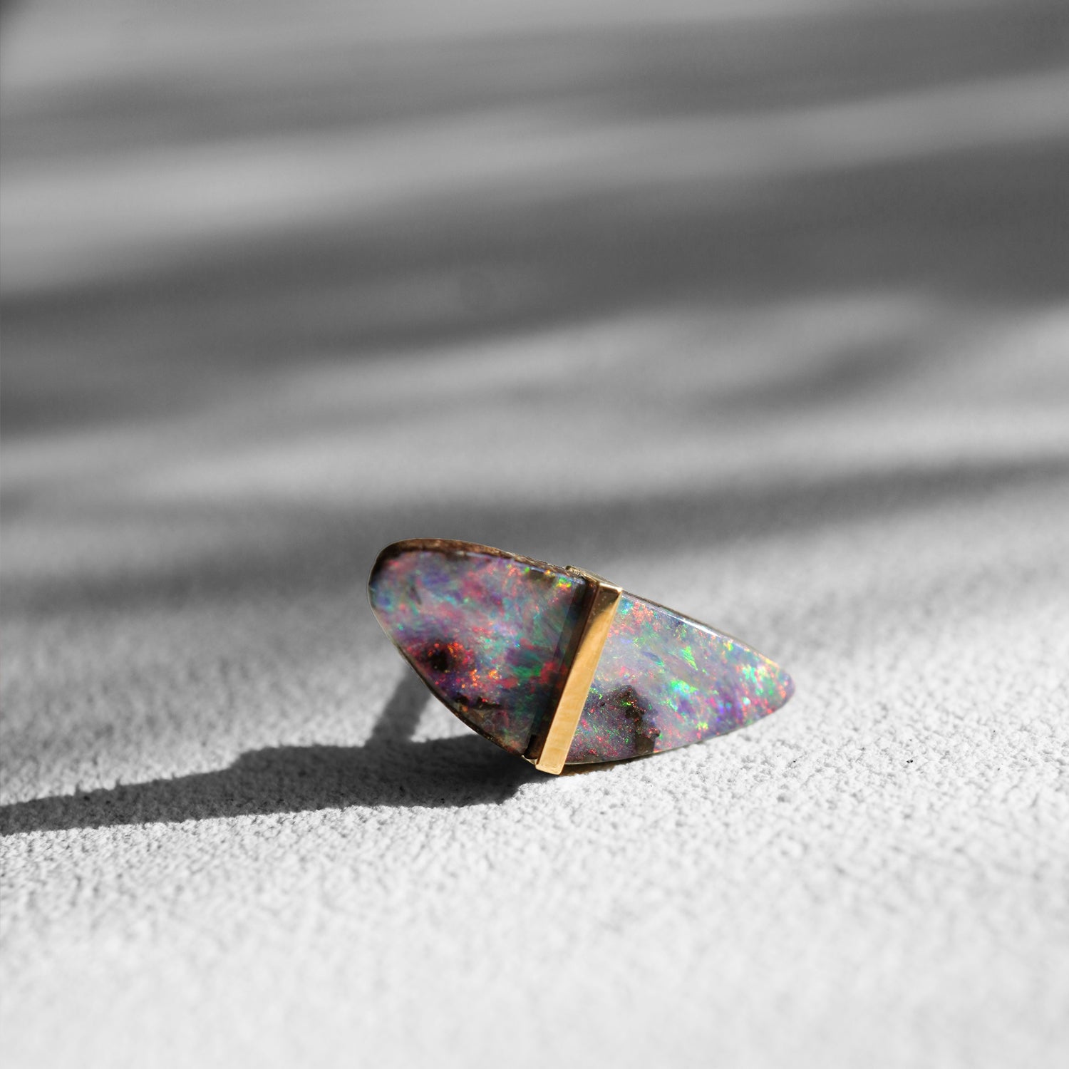 BAND SINGLE EARRING BOULDER OPAL #2675