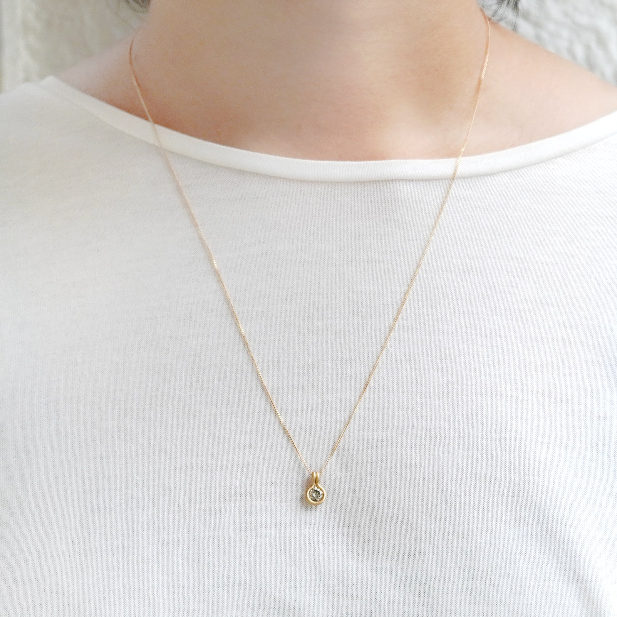 ROUND DIAMOND NECKLACE #2225