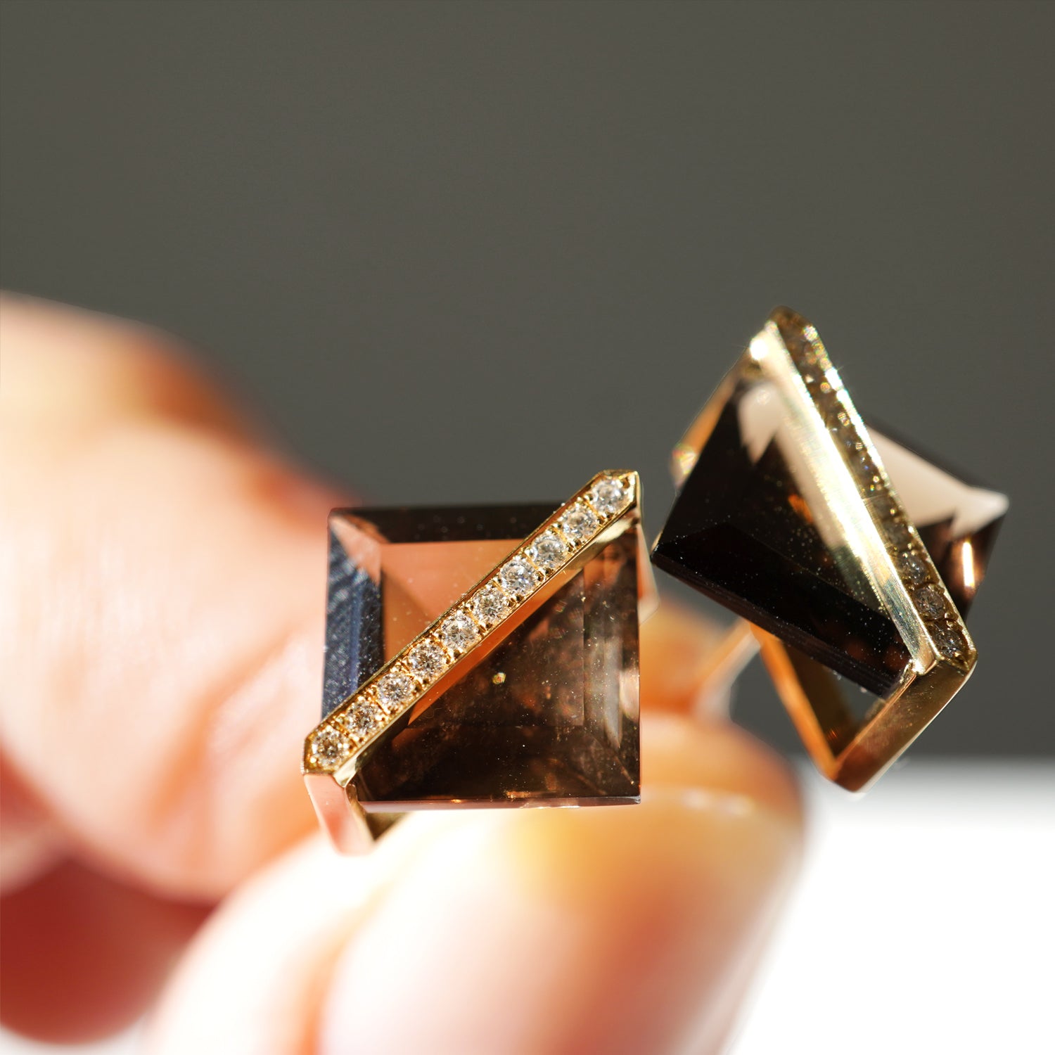 BAND EARRING SMOKY QUARTZ+DIAMOND#2625
