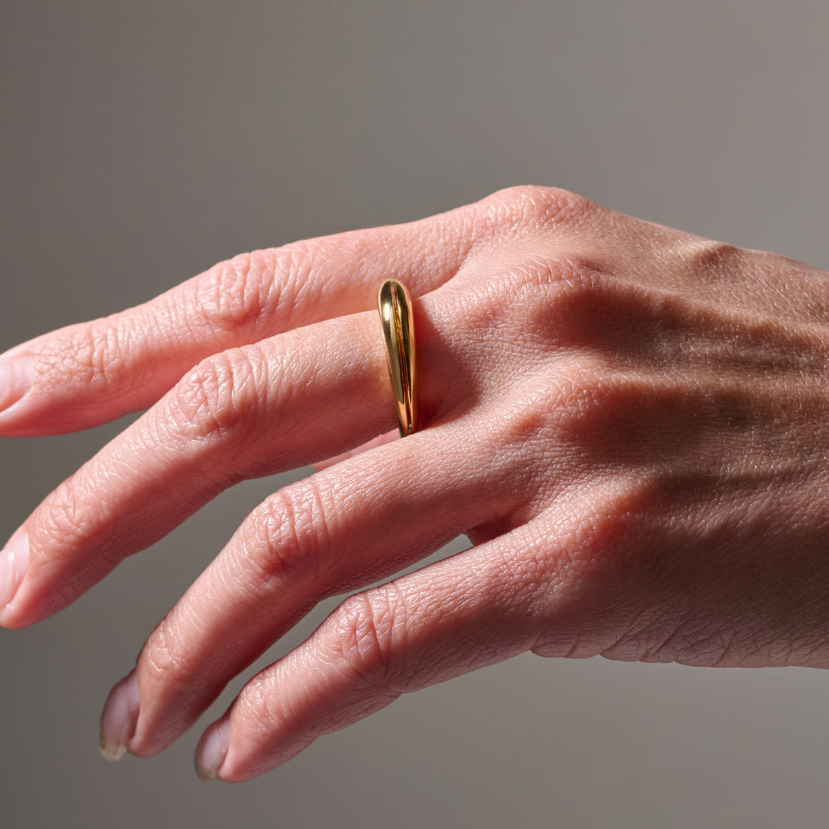 HOLLOW RING 01 SV/G
