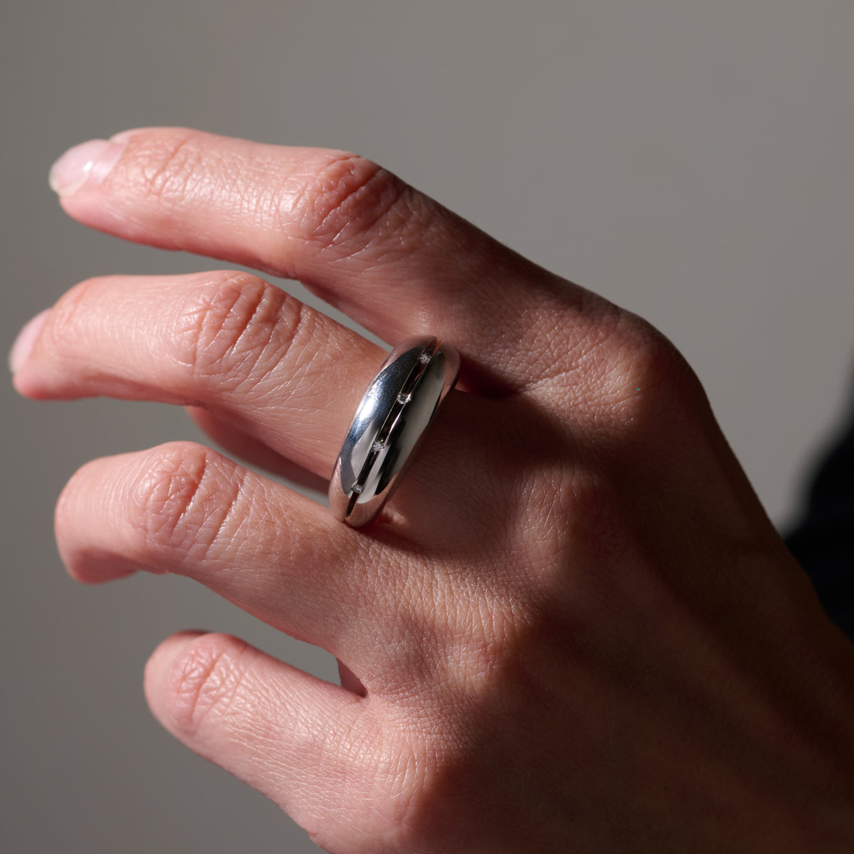 HOLLOW RING 02 SV/S