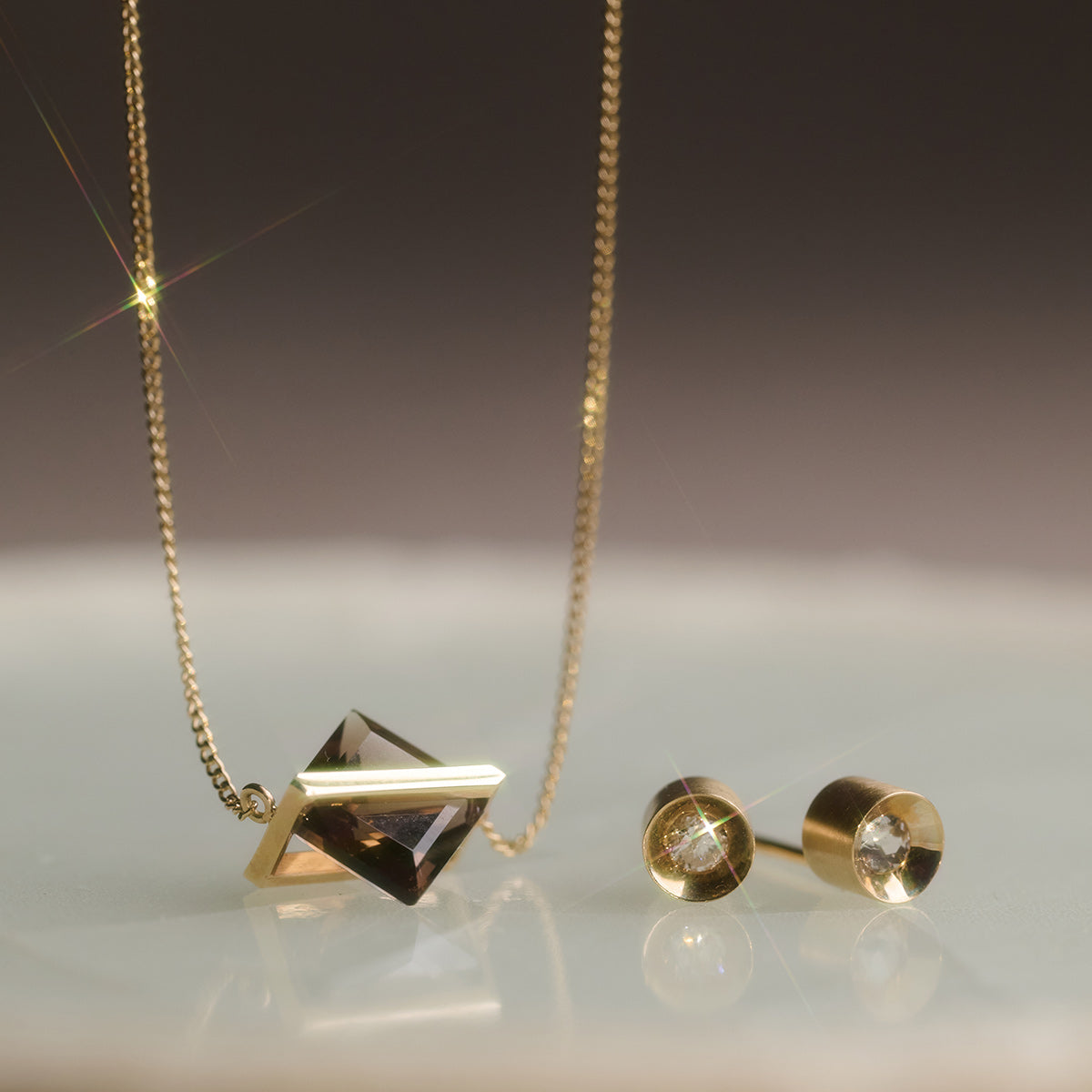 [数量限定] BAND NECKLACE SMORKY QUARTZ & SPOT EARRING 2.5mm