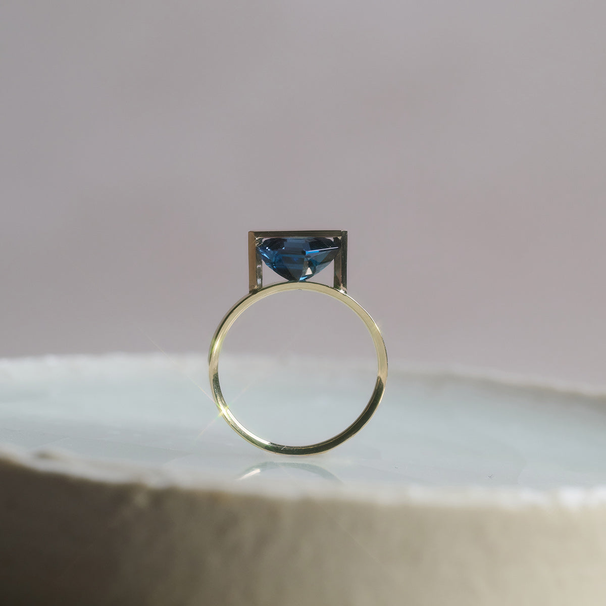 BAND RING BLUE TOPAZ#4018