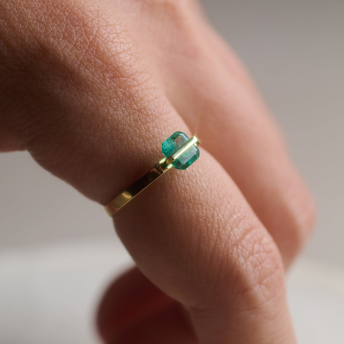 BAND RING EMERALD#3881