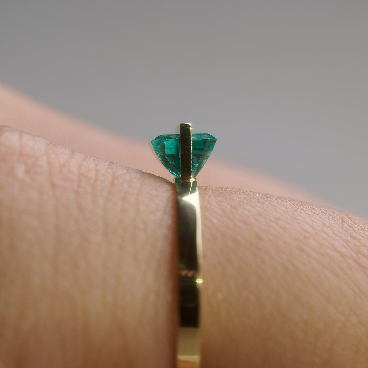 BAND RING EMERALD#3881